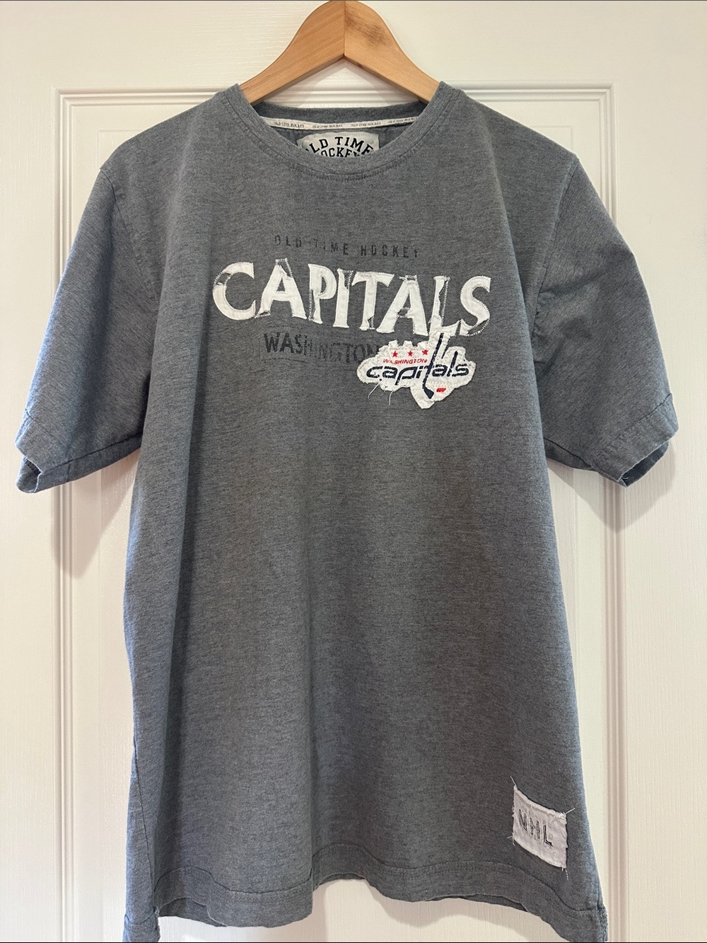Washington Capitals Men’s Graphic T-Shirt
